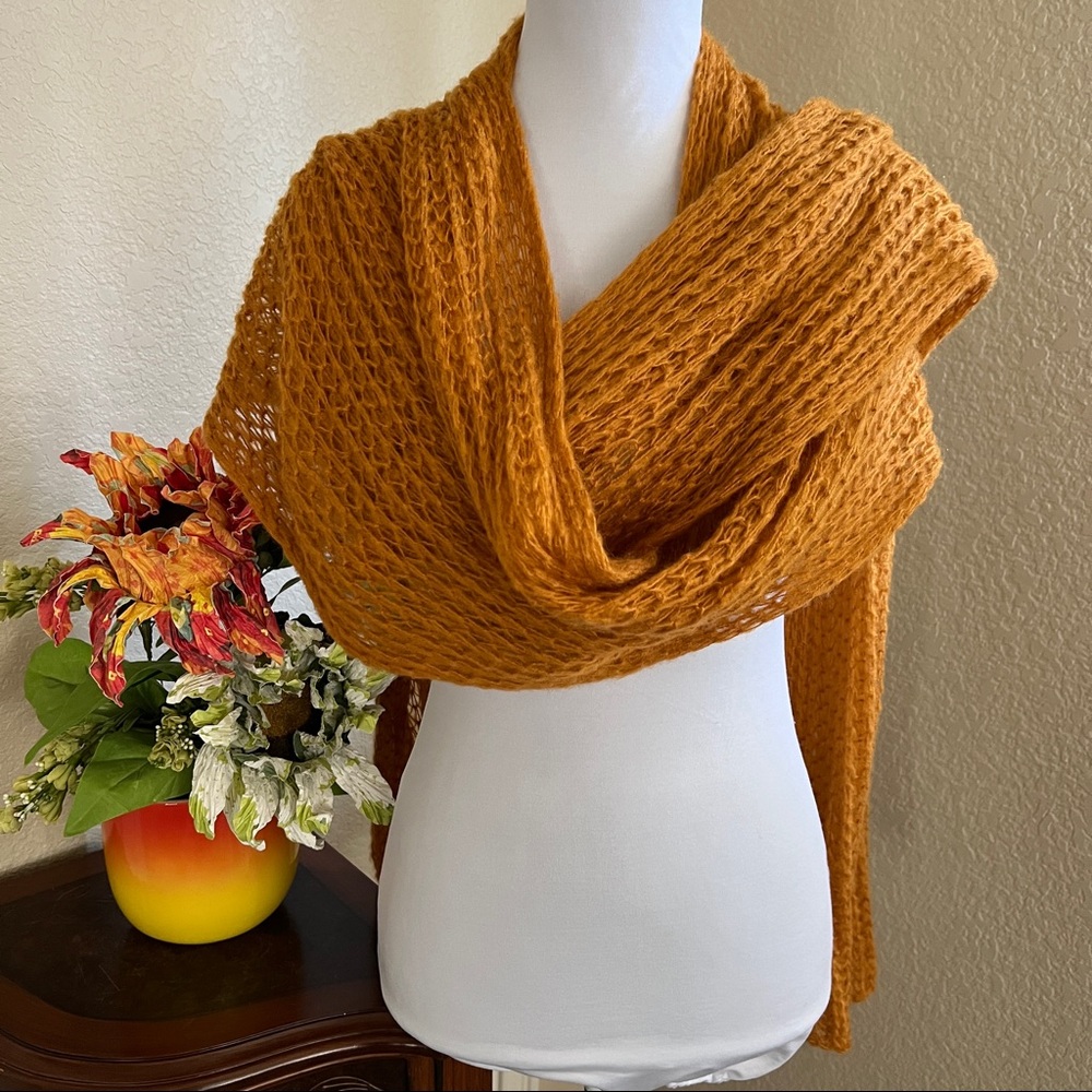 H&M Divided Open Knit Wrap Scarf